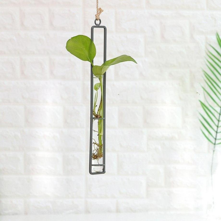 Northio  Vase suspendu en verre avec cadre en acier 