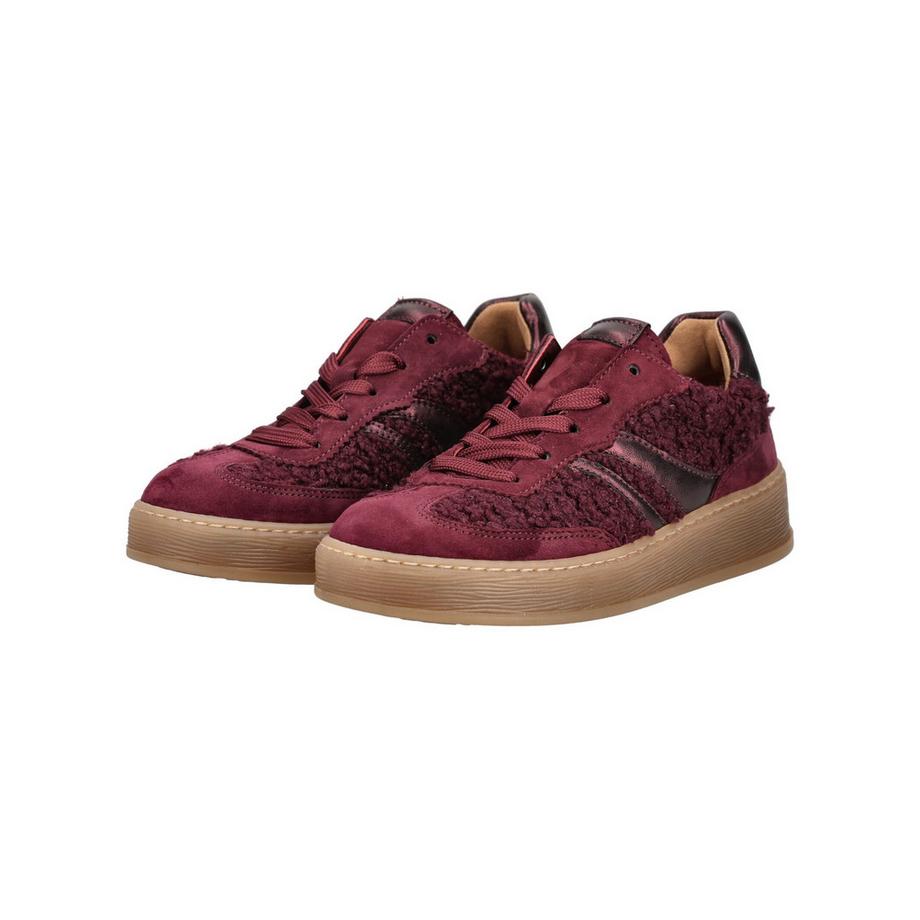 Gabor Sneaker con dettagli strutturati e taglio confortevole  