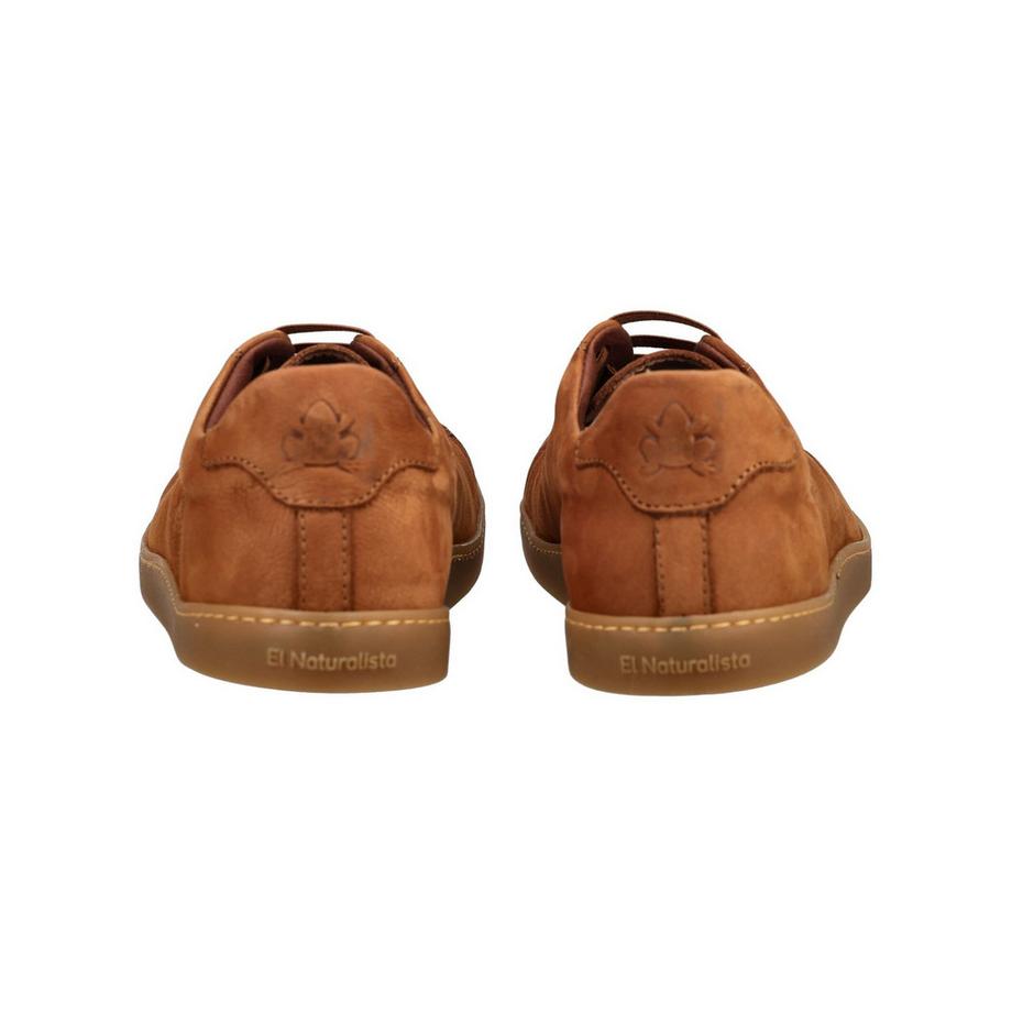 El Naturalista Sneaker piedi nudi  