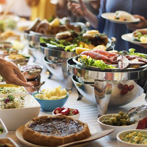 Geschenkidee  Buffet Cailler dominical à volonté avec Prosecco à l'Hôtel Cailler (pour 2 personnes) 