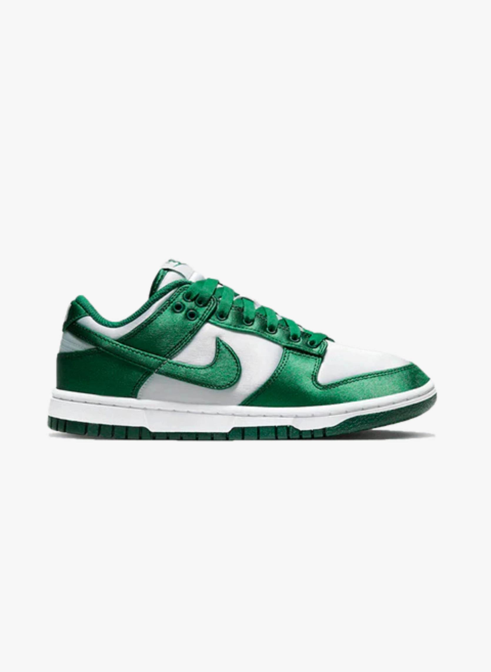 NIKE  Dunk Low Spartan 