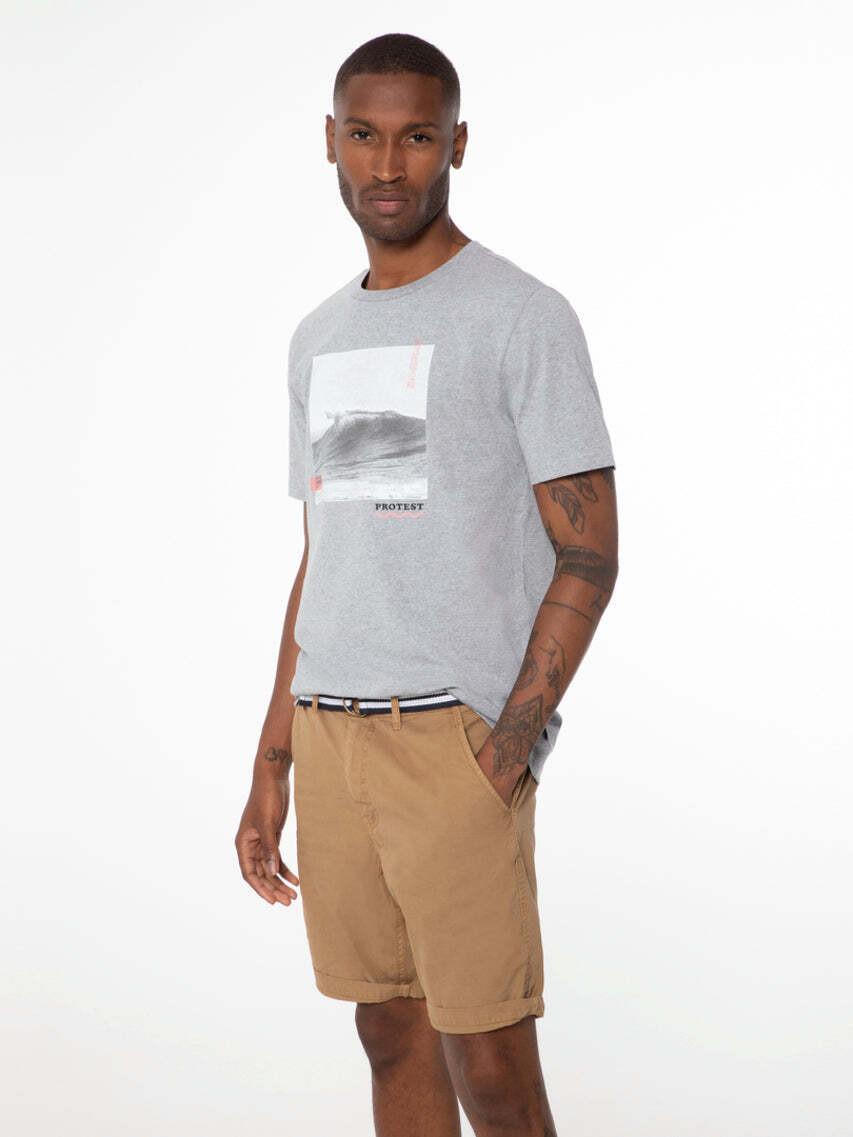 PROTEST Fan Straight Fit Shorts  