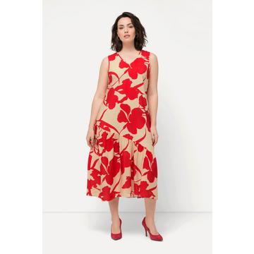 Robe midi à fleurs coupe trapèze sans manches. Décolleté en V