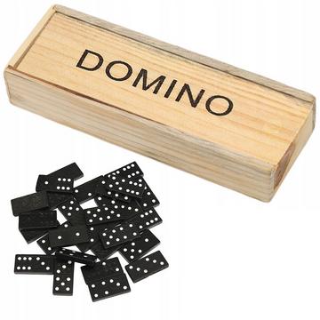 Jeu de dominos dans une boîte en bois