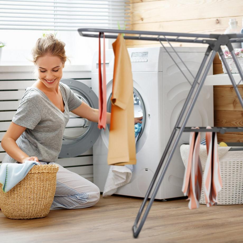 Northix  Zusammenklappbarer Wäscheständer mit Flügeln 