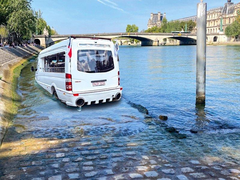 Smartbox  2 nuits et un tour insolite en bus amphibie à Paris pour 2 personnes - Coffret Cadeau 