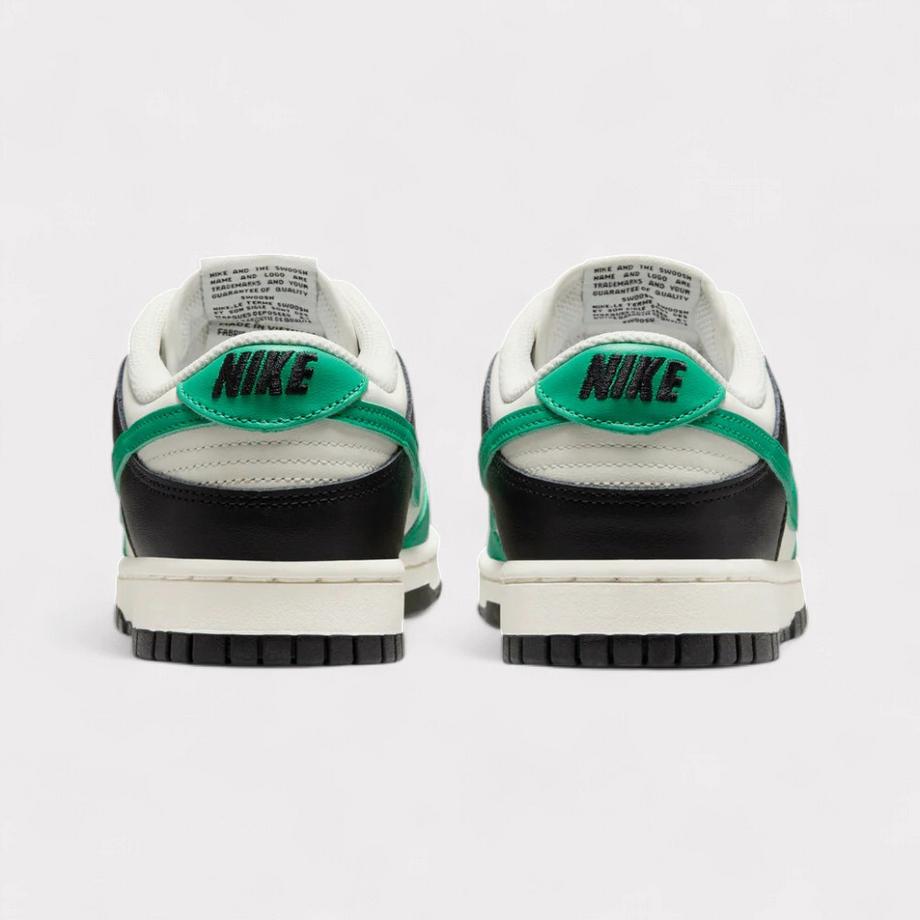 NIKE Dunk Low Sneakers  