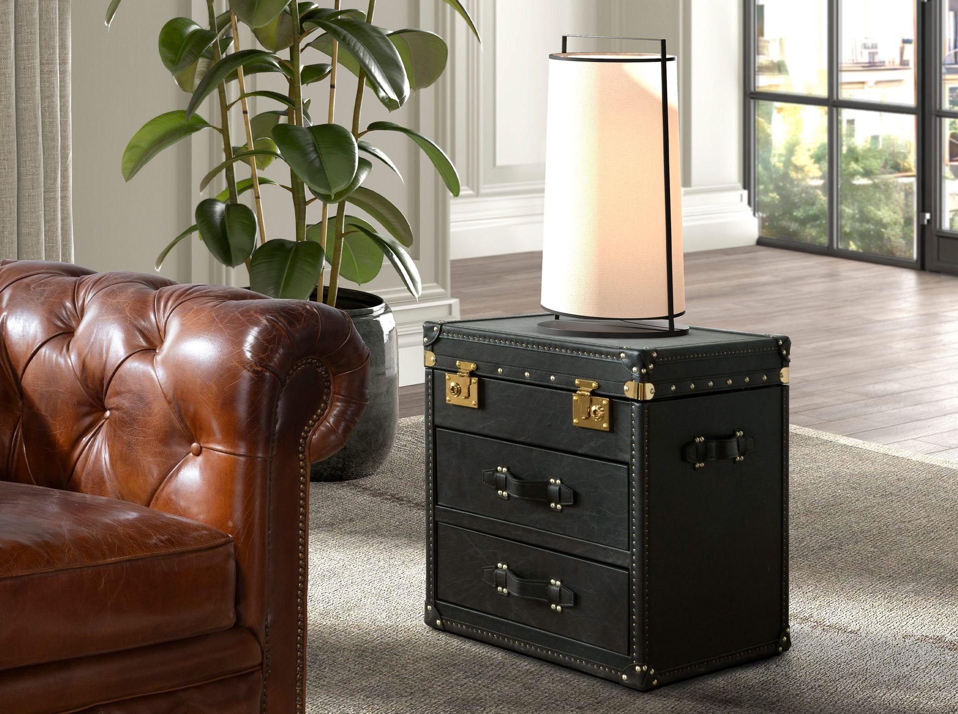 ANGEL CERDA Coffre en cuir noir  