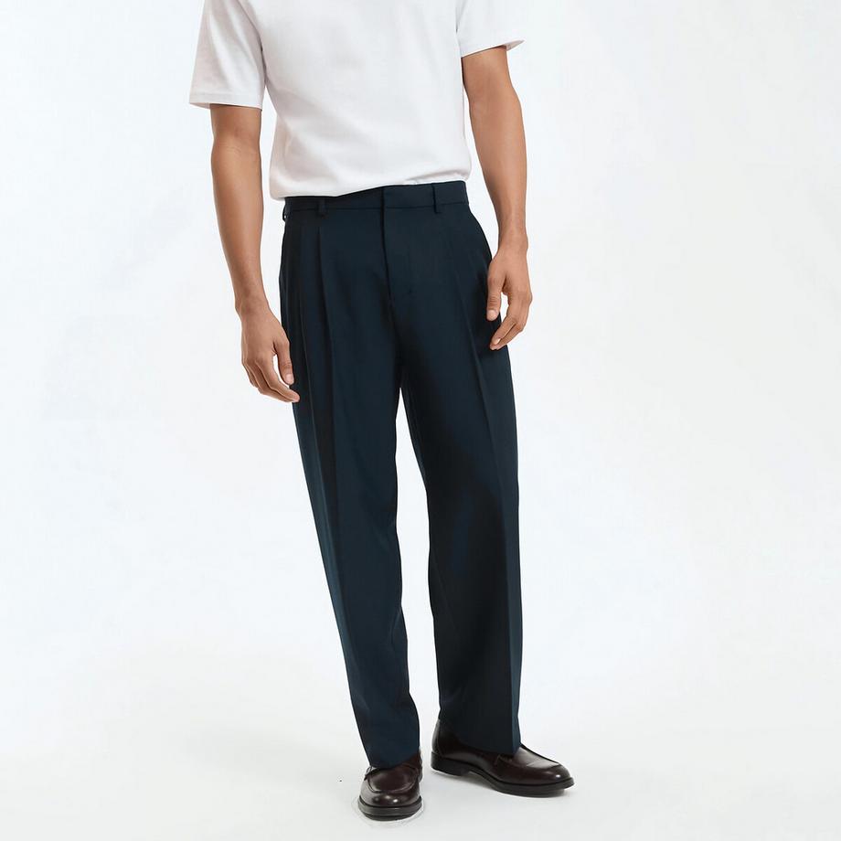 Schicke Hose mit Abnähern