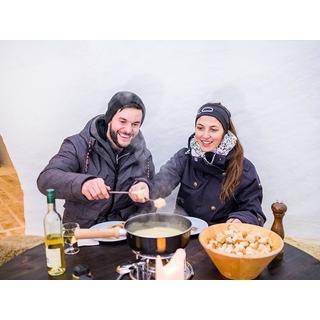 Smartbox  Séjour près de Gstaad avec fondue et visite d'un village d'igloos - Coffret Cadeau 