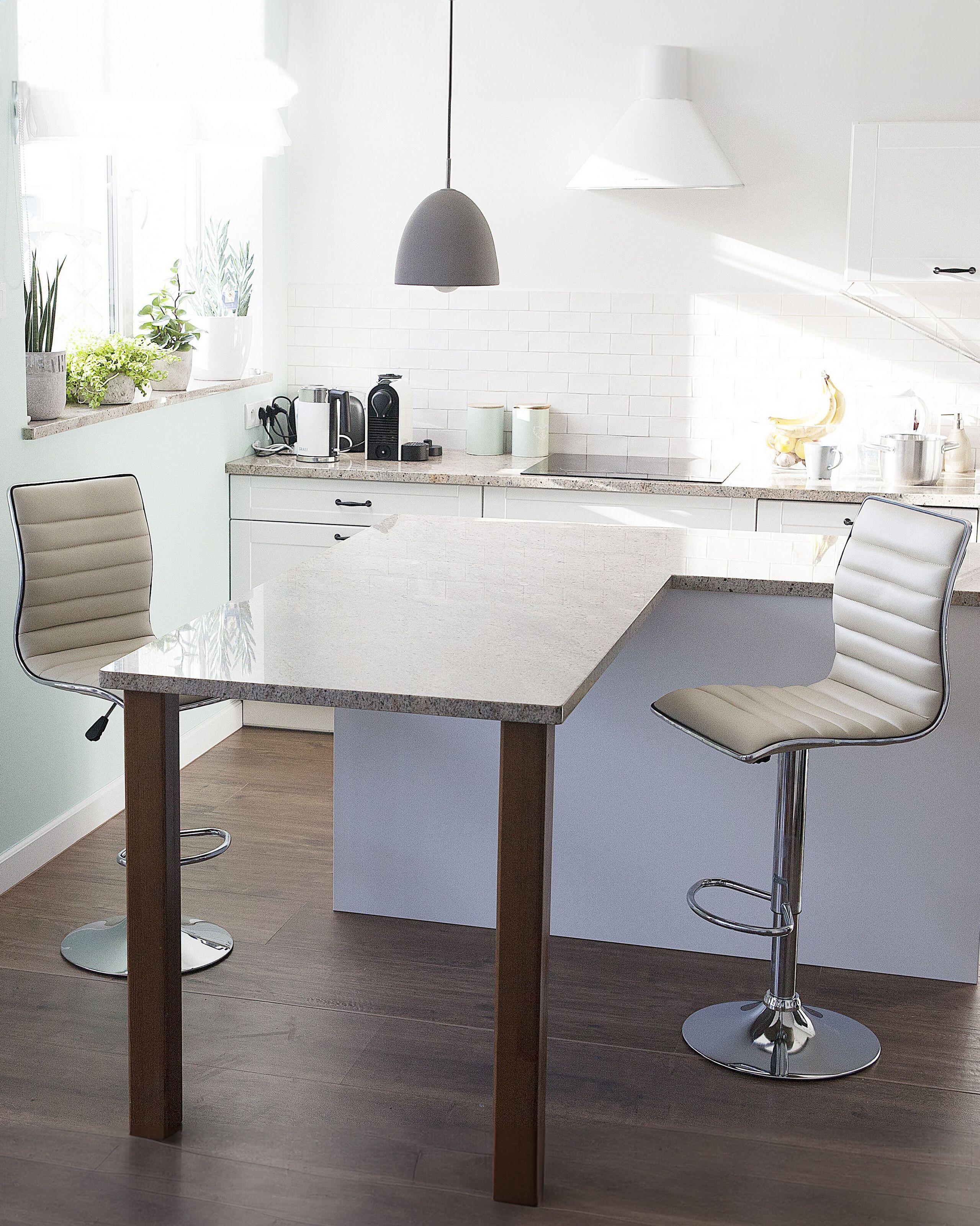 Beliani Set di 2 sedie alte en Pelle sintetica Moderno LUCERNE  