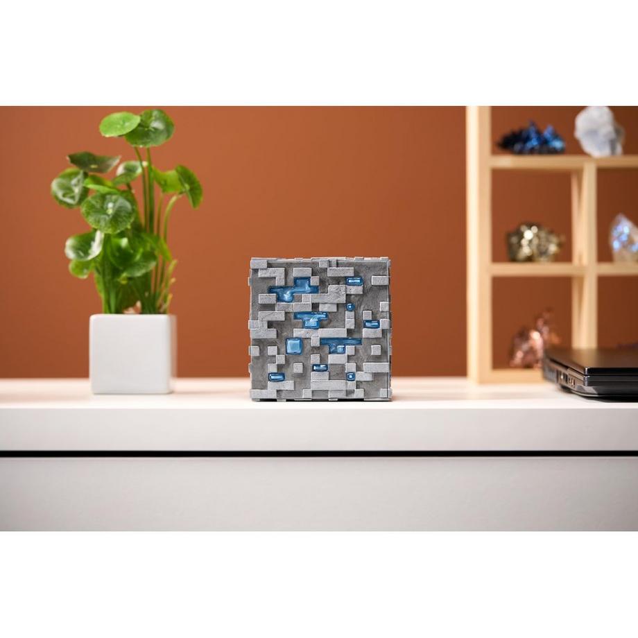 Paladone  Réplique - Minecraft - Minerai de diamant lumineux 