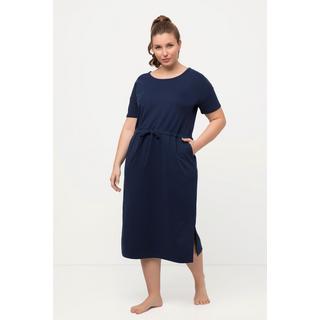 Ulla Popken  Abito loungewear in felpa dal taglio oversize con scollo a girocollo e mezze maniche 