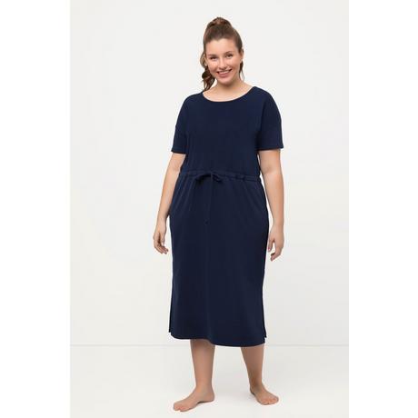 Ulla Popken  Robe d'intérieur en molleton, coupe oversize. Col rond et manches courtes. 