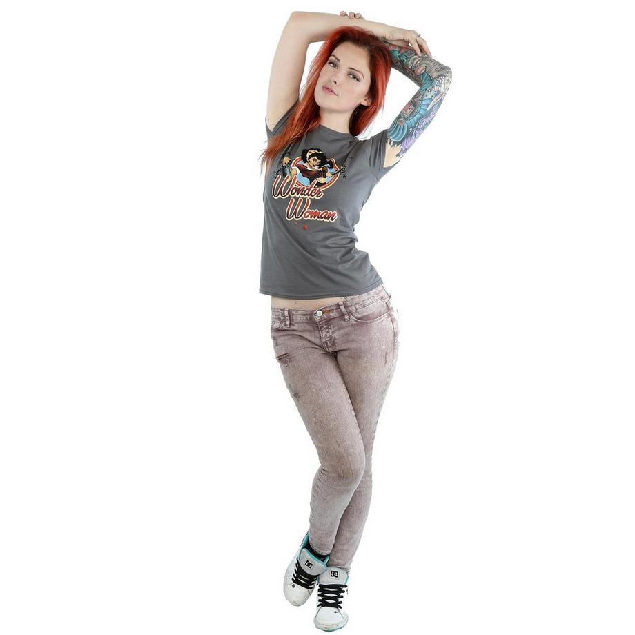 Wonder Woman Wonder Woman Bombshells T-Shirt  