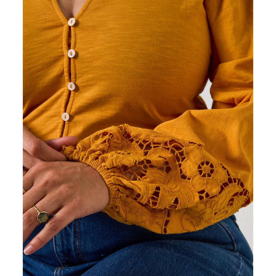 Joe Browns Blouse en Jersey Boutonnée à Manches Brodées  
