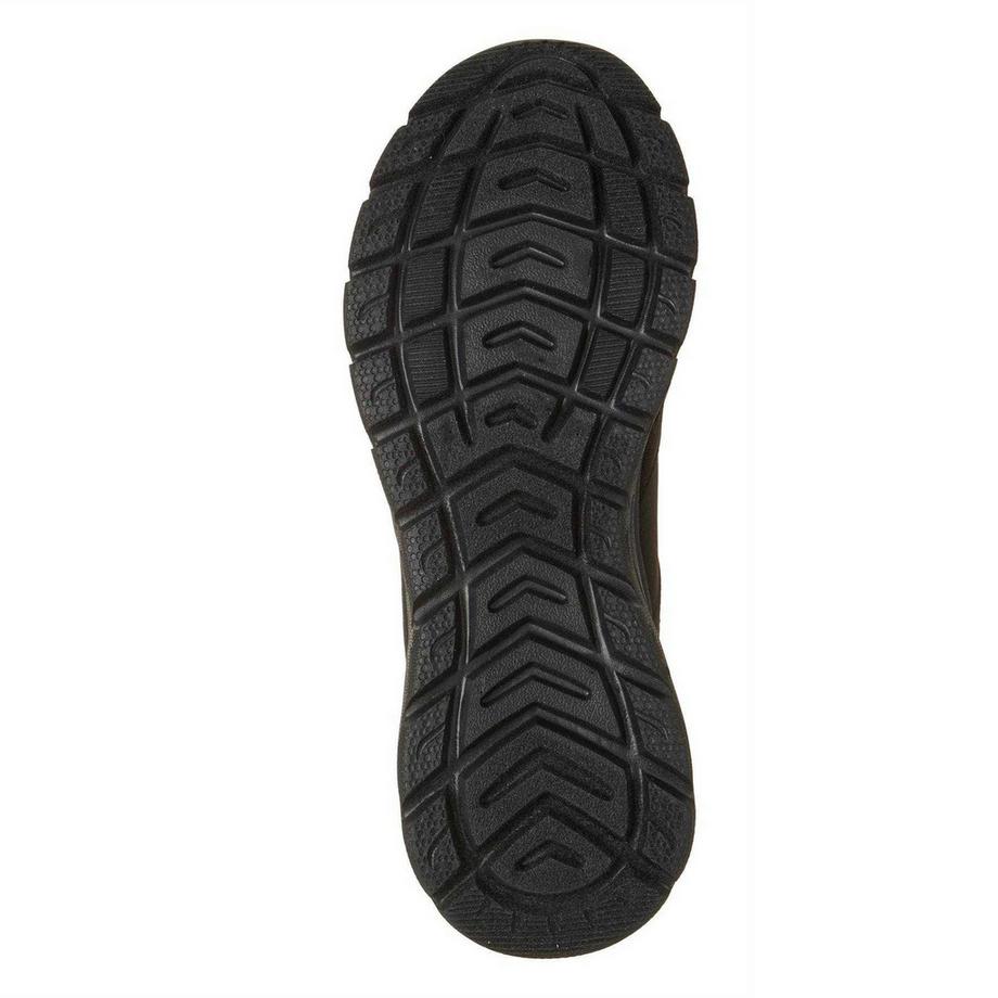 SKECHERS Fashion Fit Sneaker  