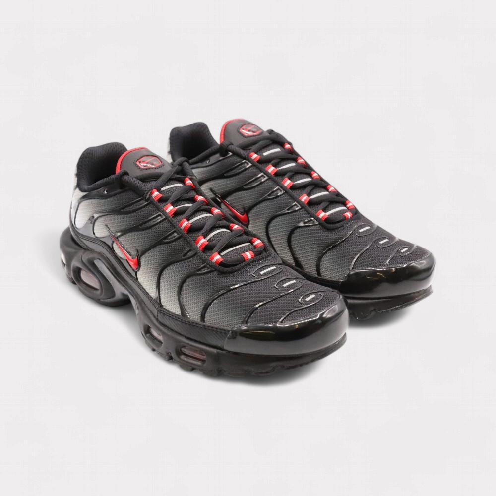 NIKE  Air Max Plus - Black University Red 