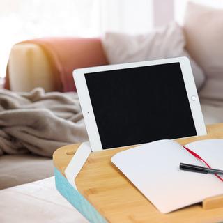 Northix  Bureau bleu avec plateau en bambou 