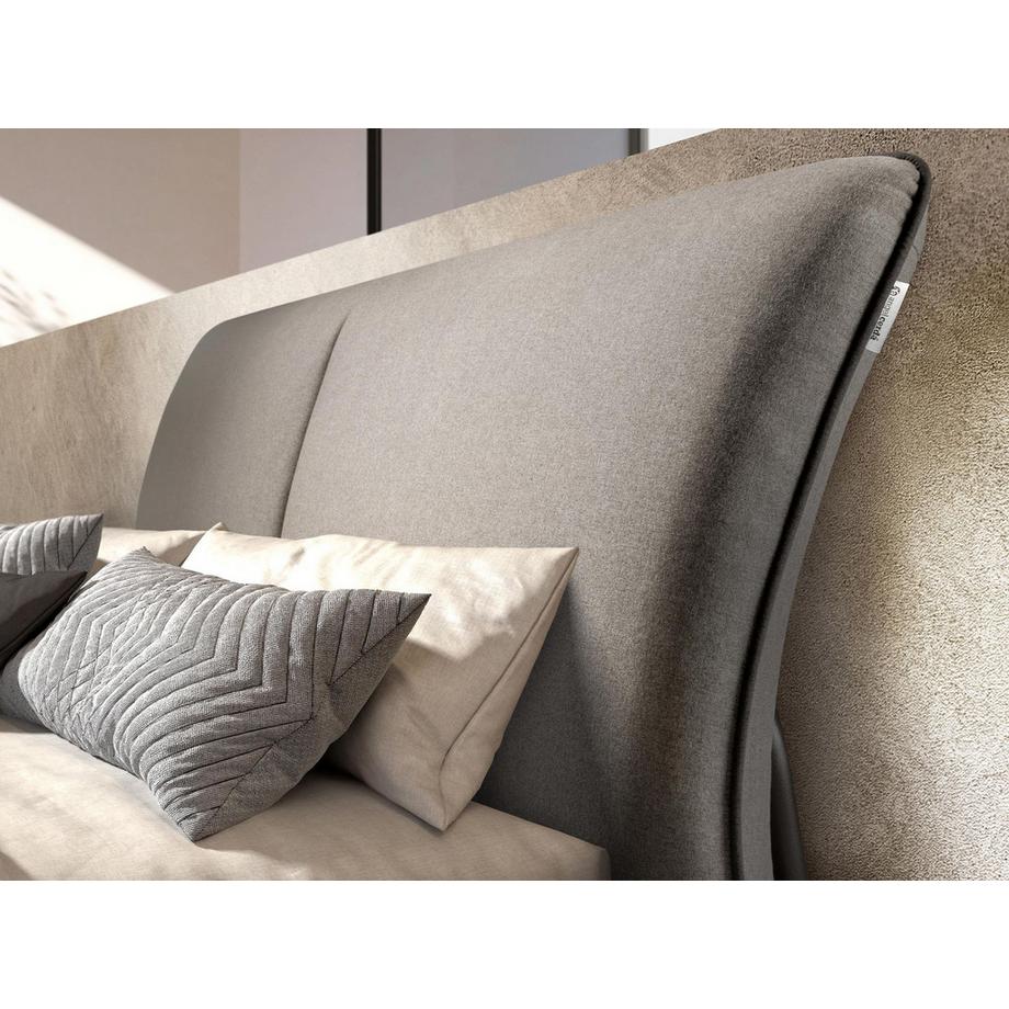 ANGEL CERDA Letto dal design moderno  