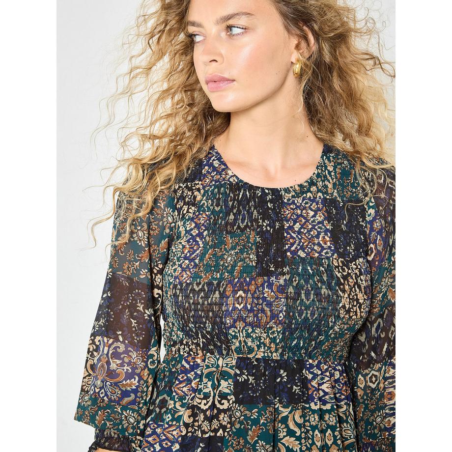 APRICOT Robe mi-longue en mousseline smockée à motifs ikat  
