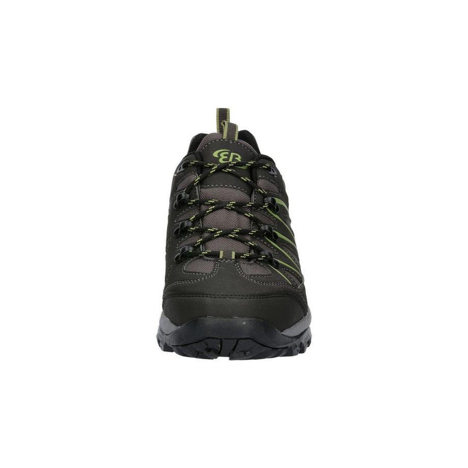 Brütting Mount Hunter Low Scarpa all'aperto  