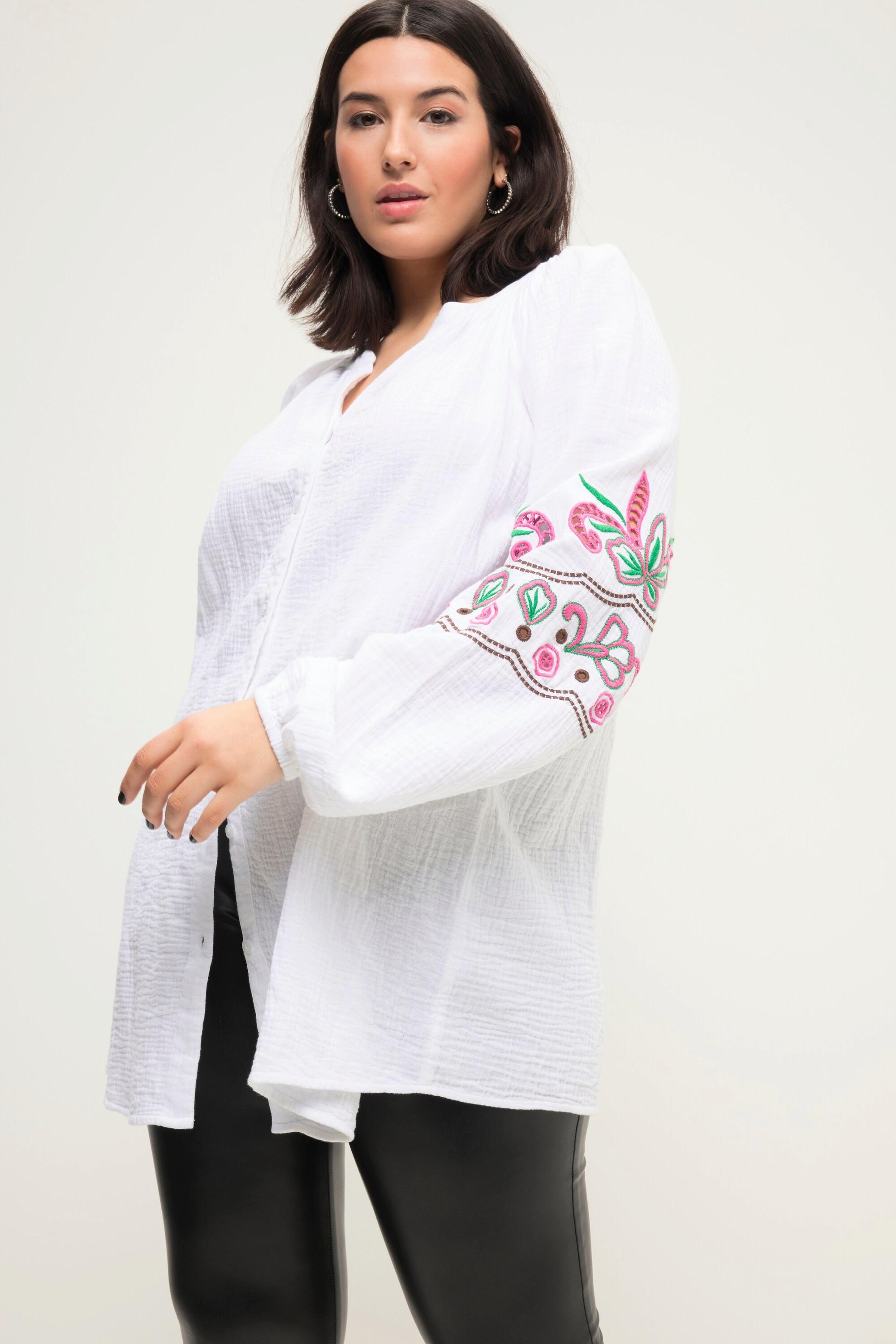 Studio Untold  Blouse oversized en mousseline, col tunisien et broderies 