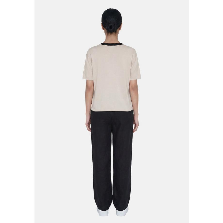 Chiara Ferretti Blusa nera con colletto contrastante  