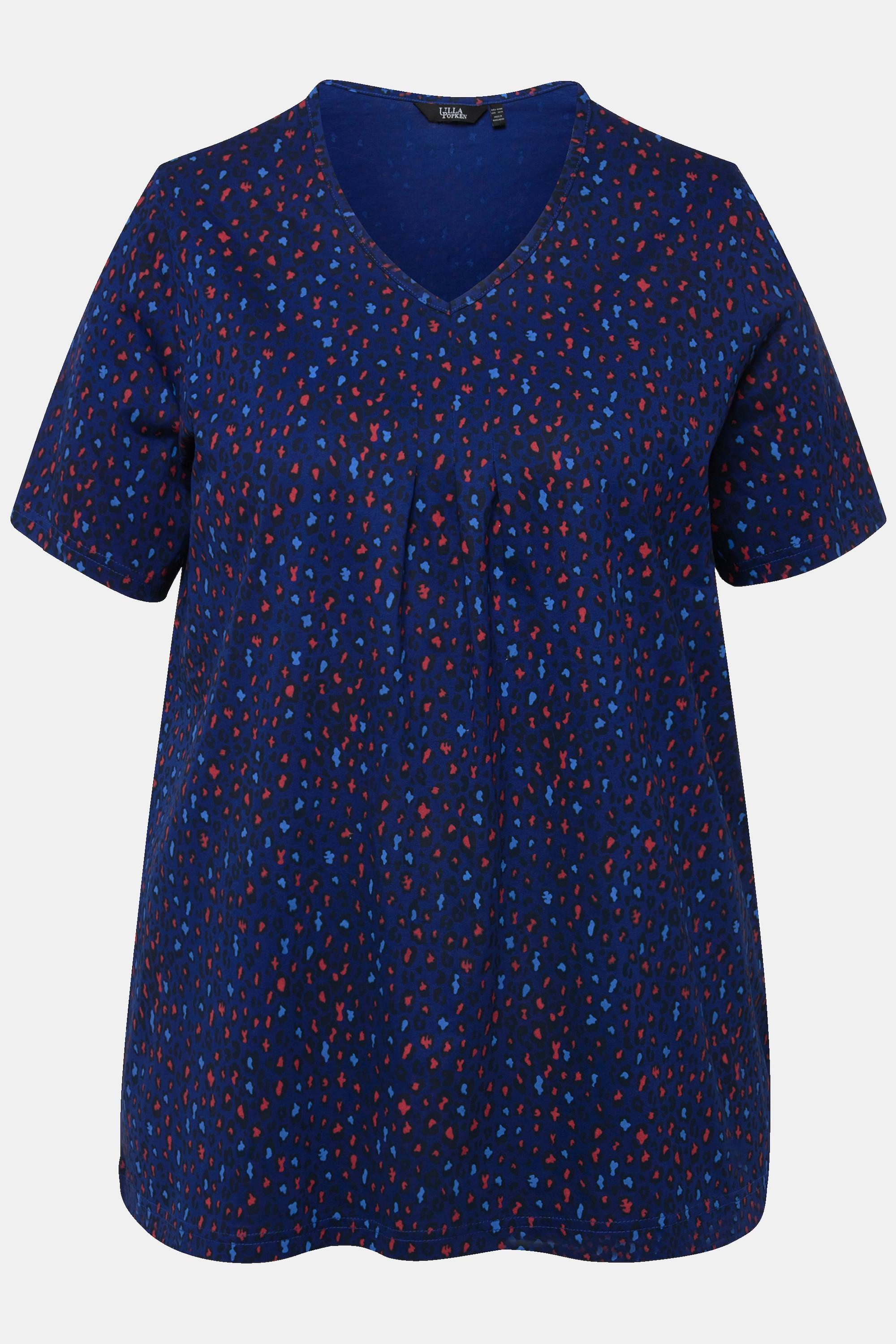 Ulla Popken  T-shirt col en V et manches courtes. Jolis plis fantaisie. Silhouette en A. 