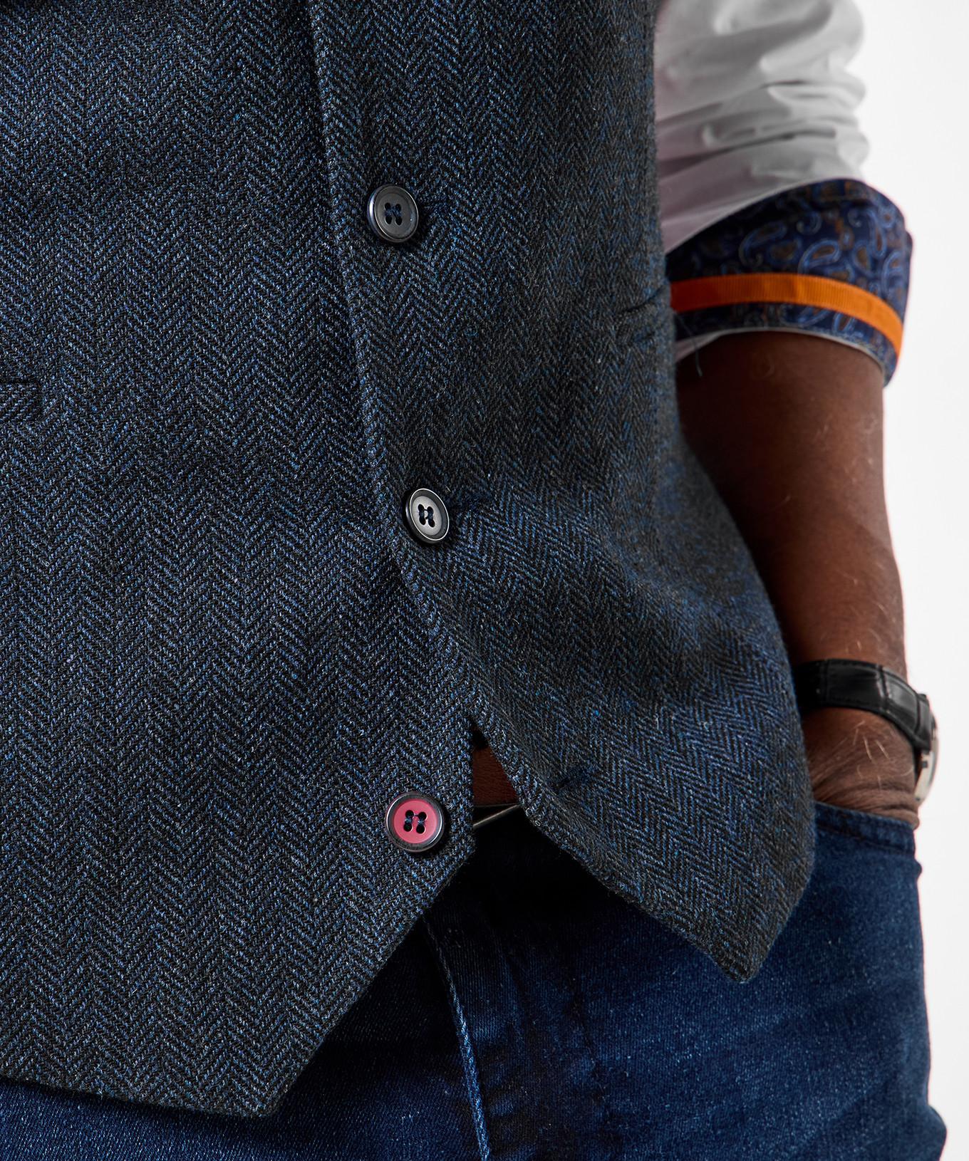 Joe Browns Gilet Classico Bottoni Spina di Pesce  