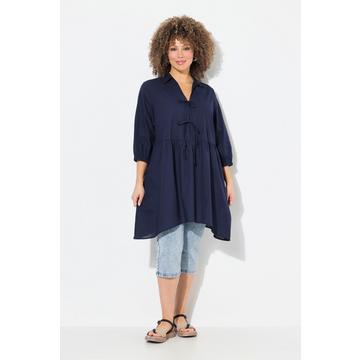 Blusa dal taglio svasato con orlo a punte, collo da camicia e maniche a 3/4
