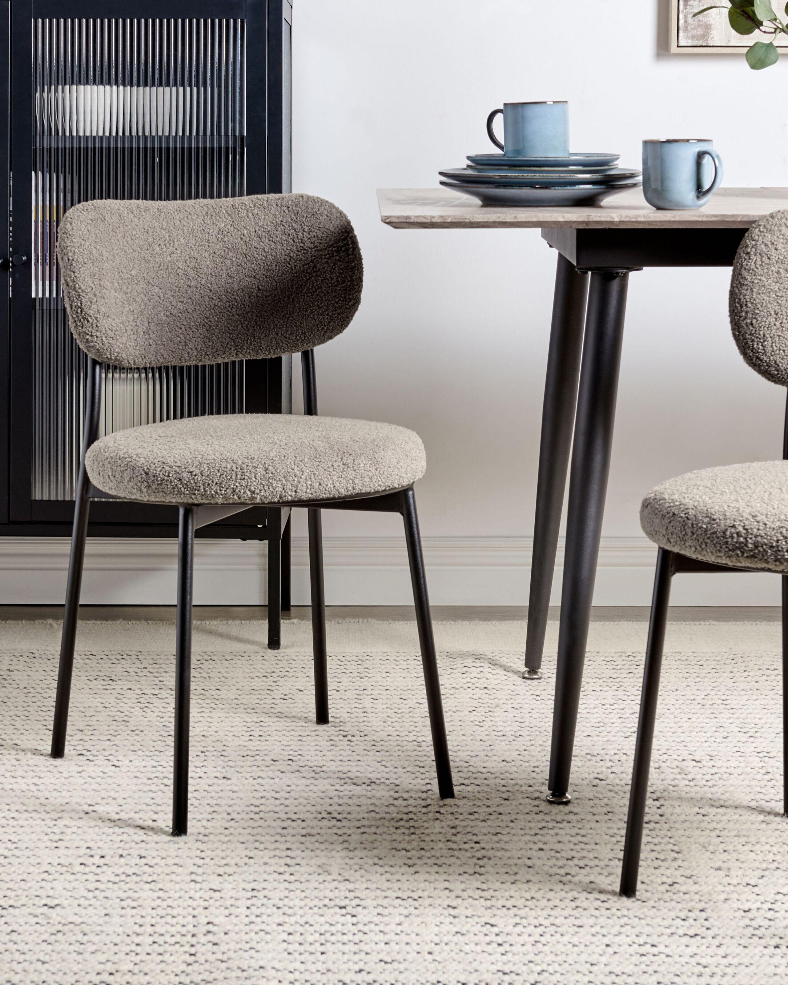 Beliani Lot de 2 chaises en Bouclé Moderne CASEY  