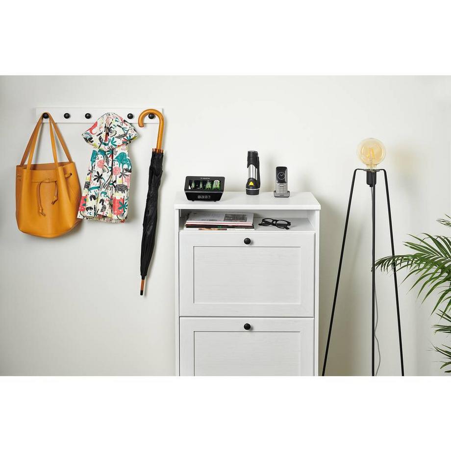 VARTA  LCD Universal Charger 