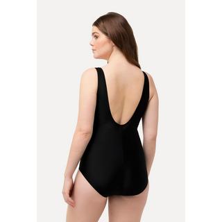 Ulla Popken  Maillot de bain à bonnets moulés. Matière recyclée et lettrage 