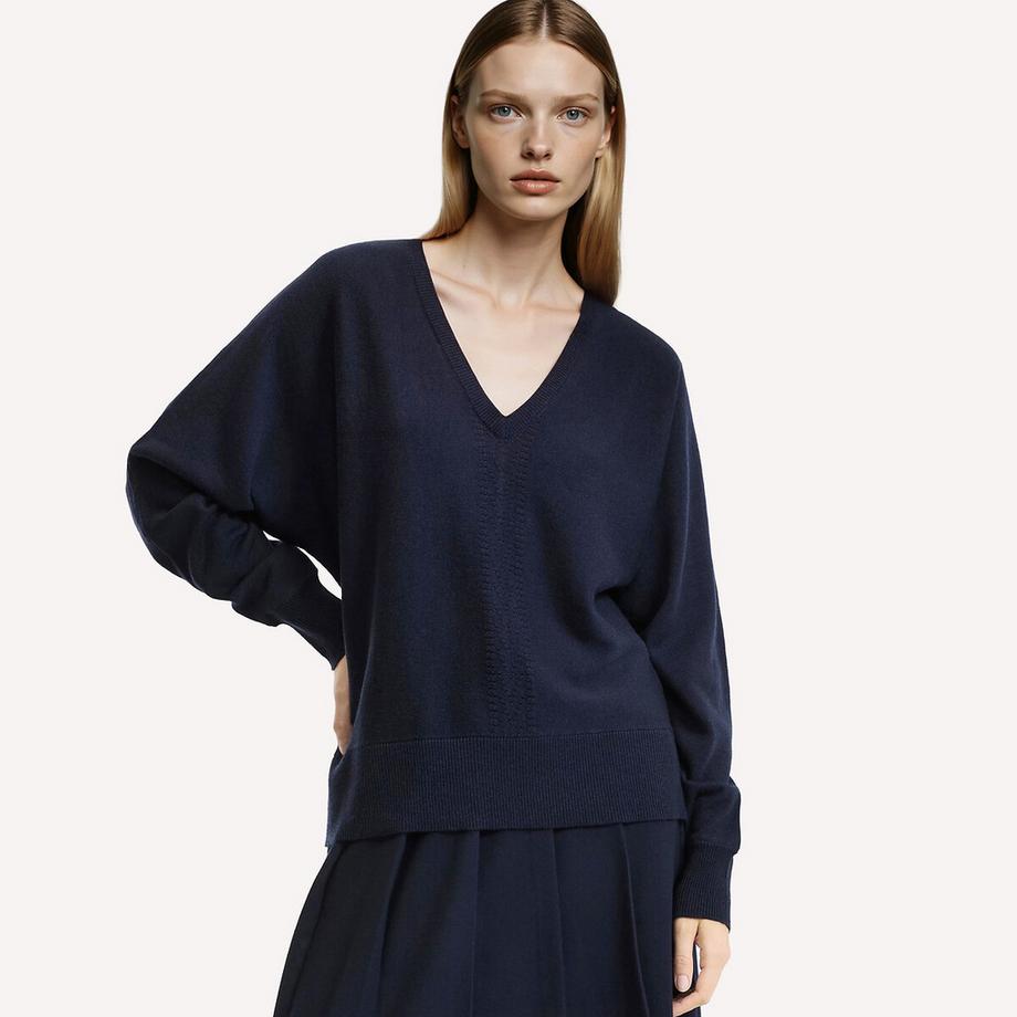 V-Ausschnitt-Pullover aus Feinstrick