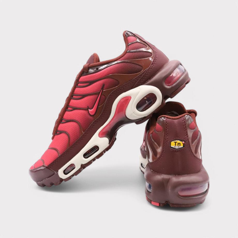 NIKE  Air Max Plus - Burgundy Crush 