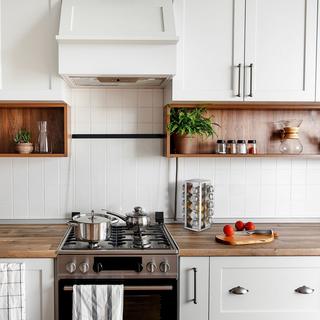 Northix Porta spezie girevole con 20 barattoli per spezie  