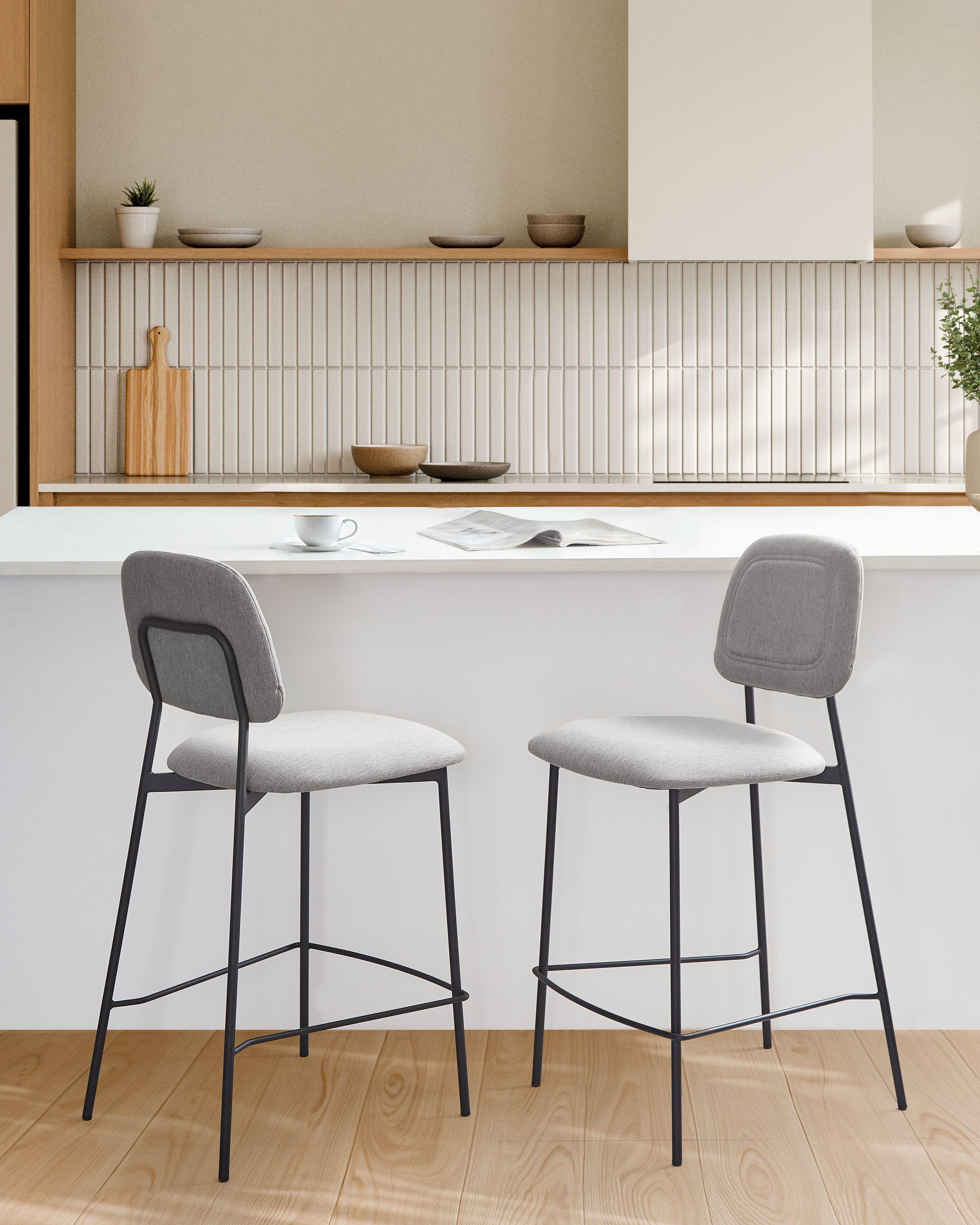 Beliani Set mit 2 Barstühlen aus Kunstleinen Modern DUETTE  