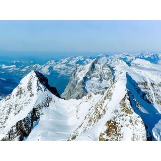 Smartbox  Vol panoramique en avion dans les Alpes suisses pour 2 personnes - Coffret Cadeau 