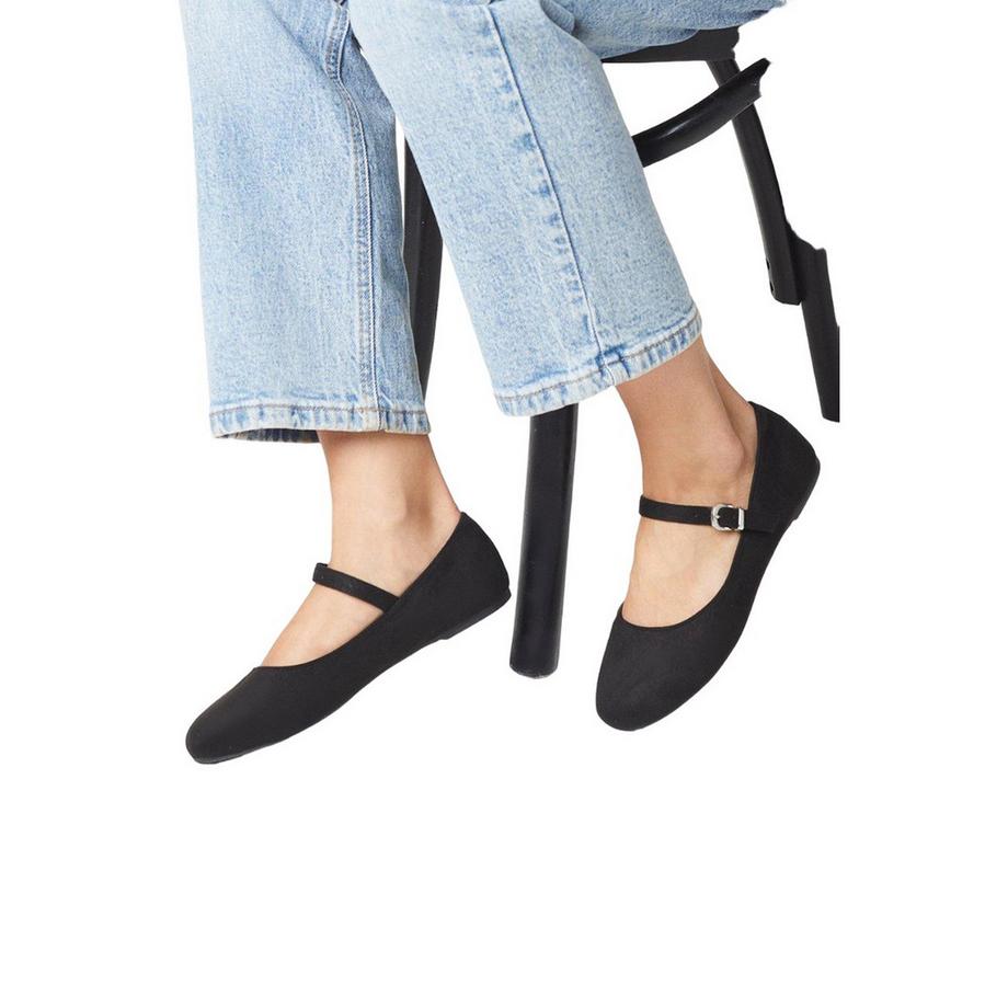 Dorothy Perkins  Catrina Maryjane Wide Pumps 