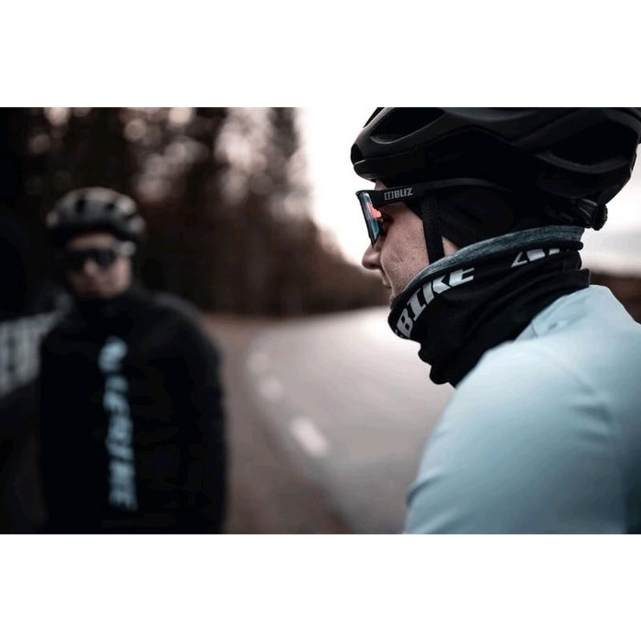 Bliz Matrix Small Matt Black Violet con Blue Multi Nordic Light Occhiali  