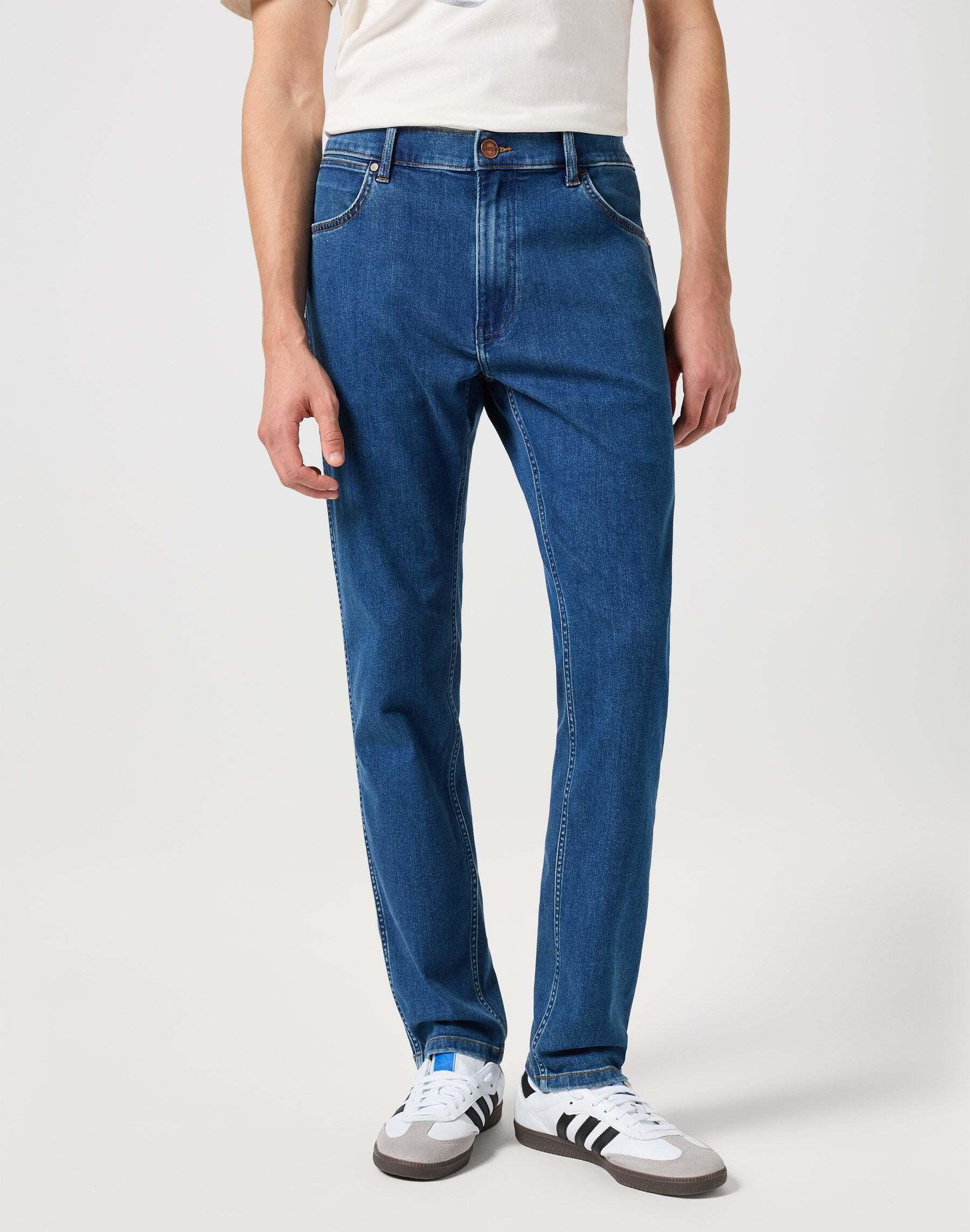 Wrangler River Regular Tapered Fit Jeans  
