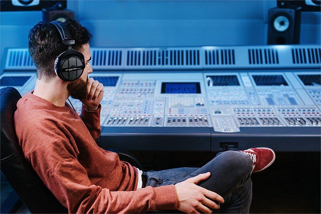 Beyerdynamic  DT 990 Pro 250 Ohm 