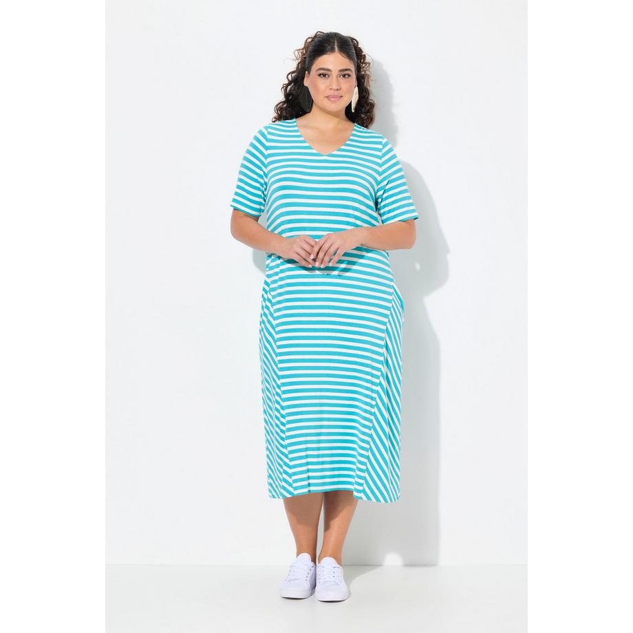 Ulla Popken Robe midi rayée A-ligne Col V Manches courtes  