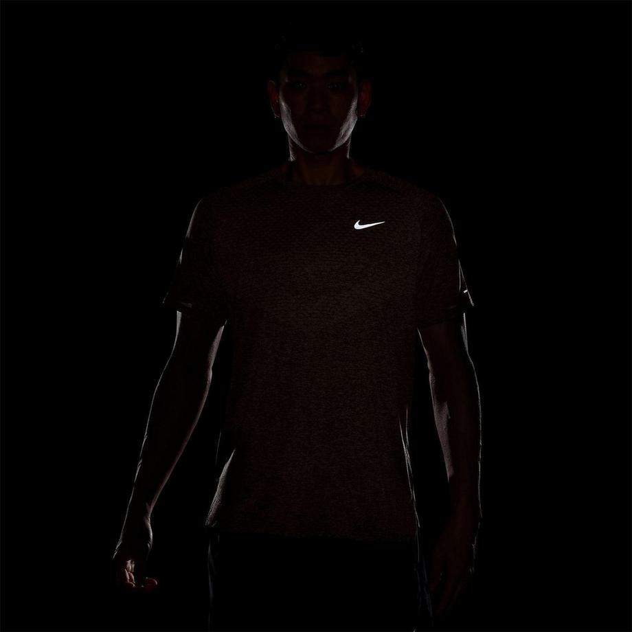 NIKE  Stride Maglietta 