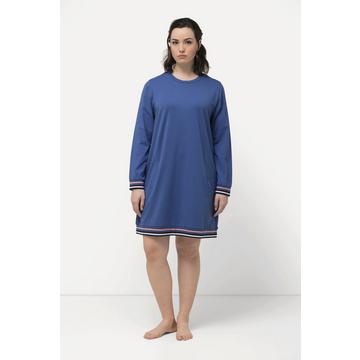 Robe d'intérieur, décolleté rond et manches longues. Motif à rayures.