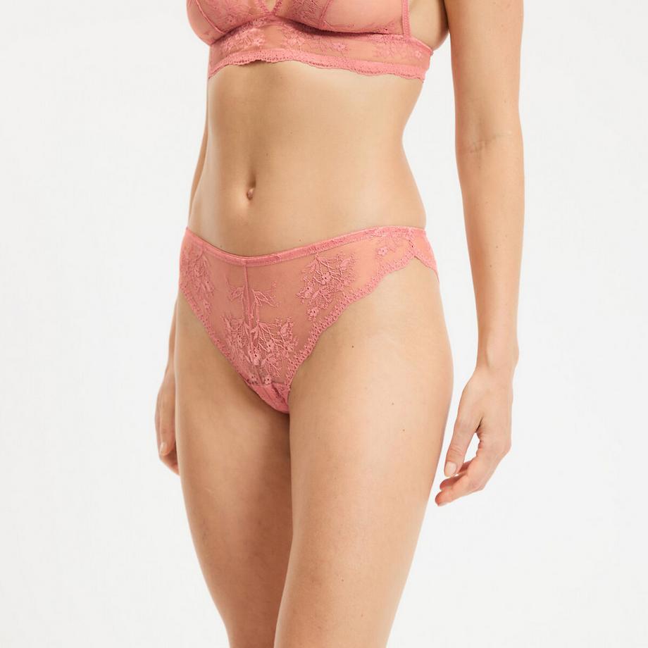 Tanga en dentelle fine Signature