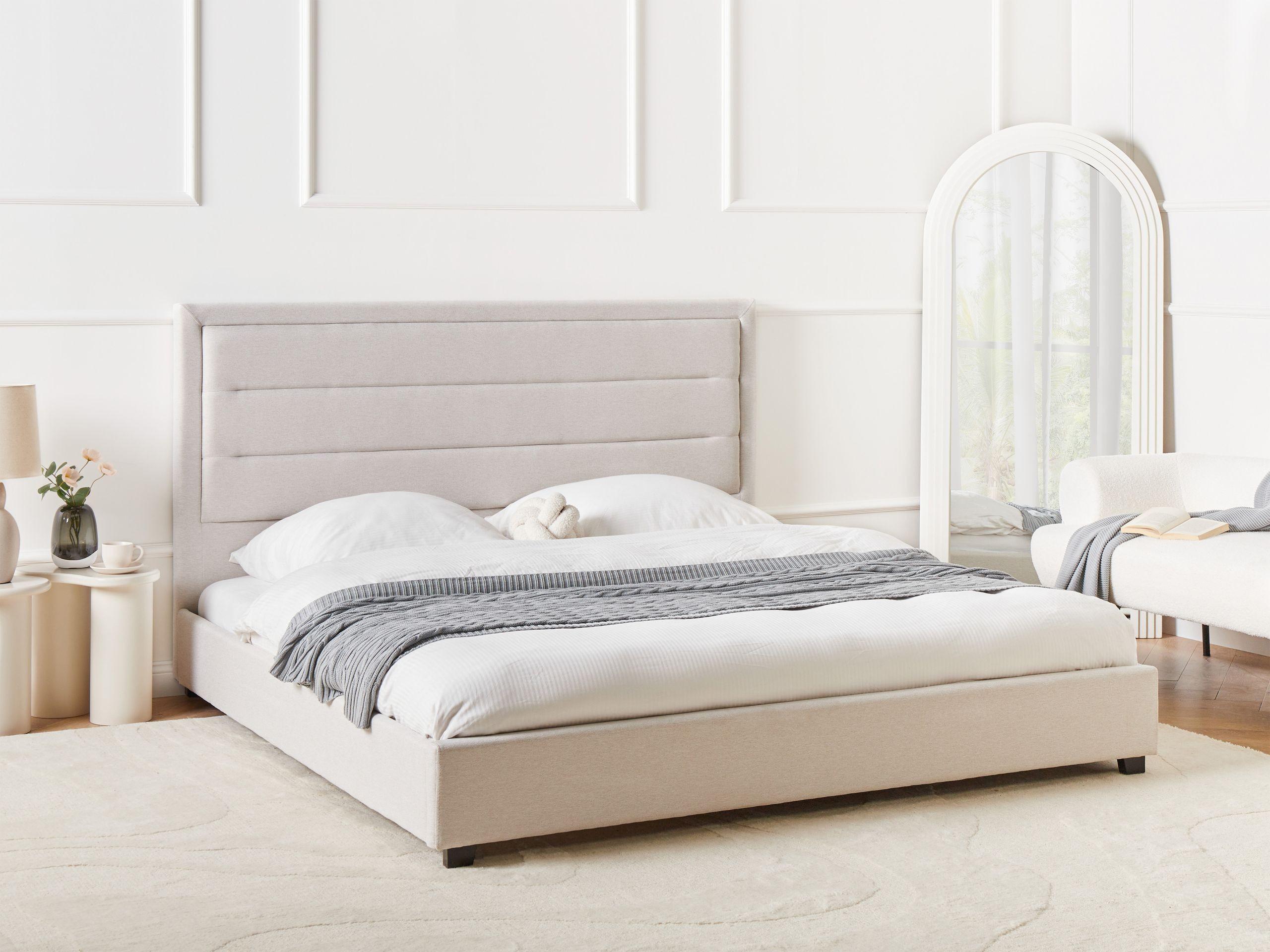 Beliani Lit avec sommier en Tissu Moderne ROUEN  