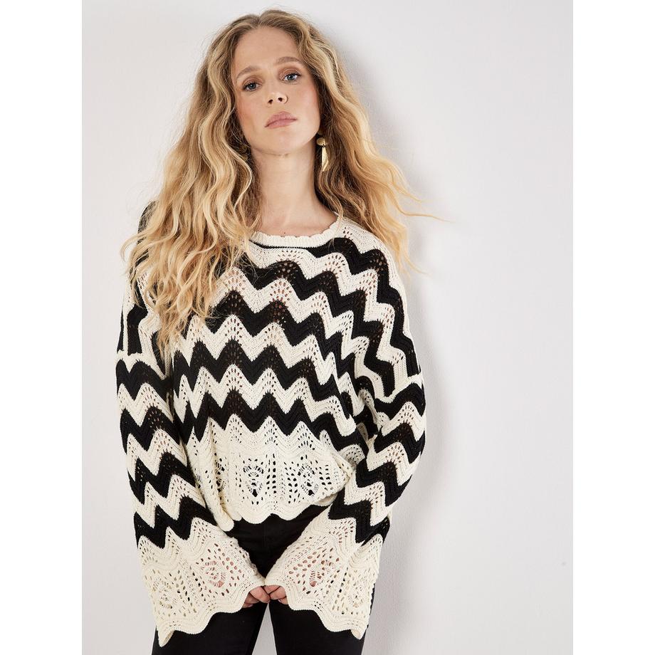 Chevron-Strickpullover mit Wellenrand