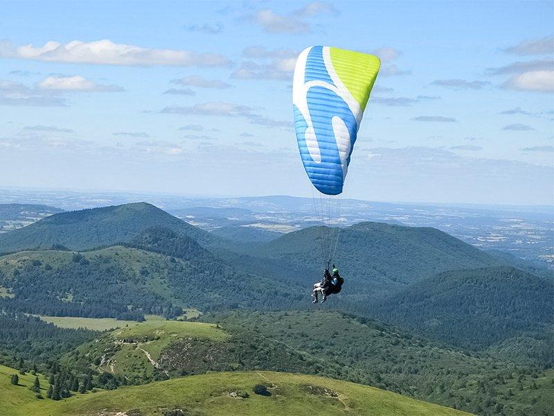 Smartbox  2 jours avec souper, spa et 1 vol en parapente au-dessus du mont Blanc pour 2 - Coffret Cadeau 